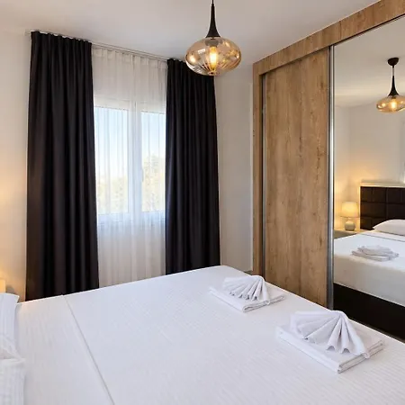 Aparthotel Sunshine 2 By Holidaykeys